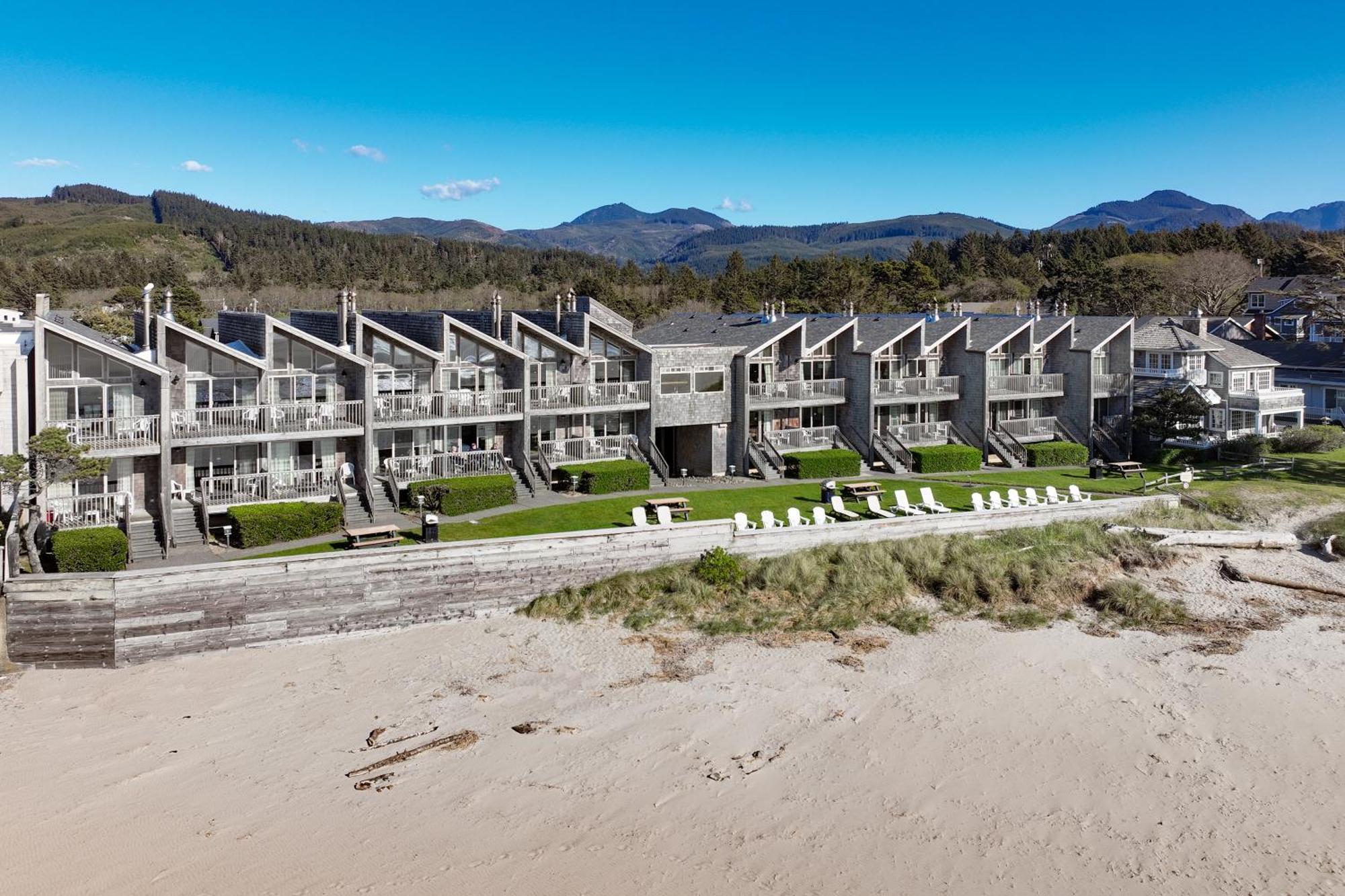 Schooner'S Cove Inn Кэннон-Бич Экстерьер фото